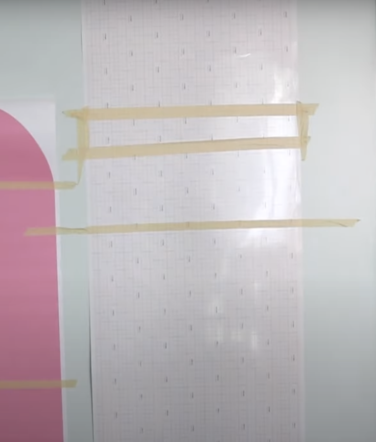 How to Apply Large Vinyl Decals to Walls Angie Holden The Country