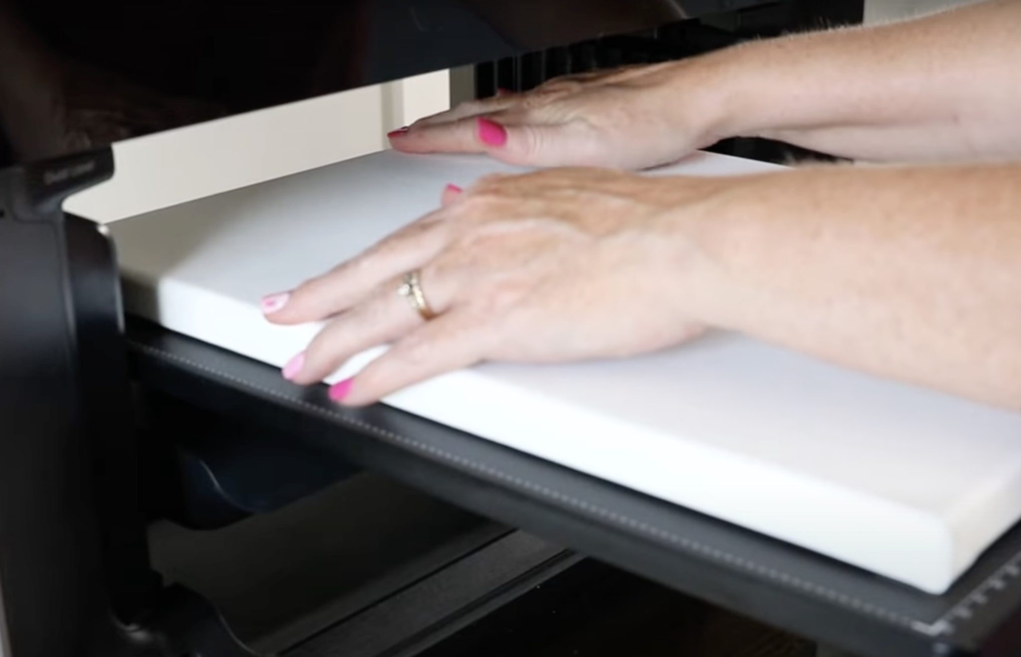 Add canvas to large flatbed.