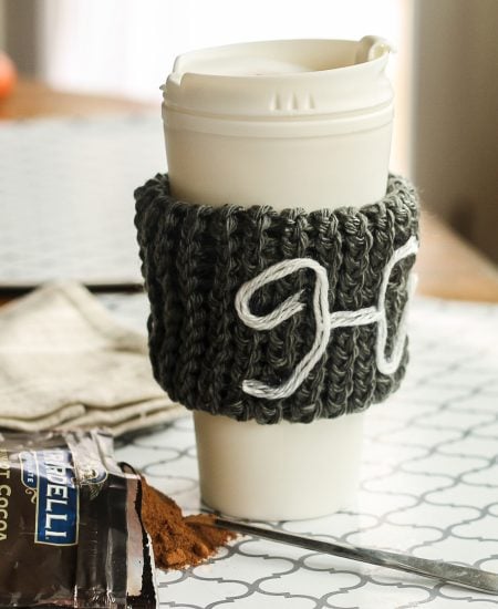Knit coffee cup sleeve