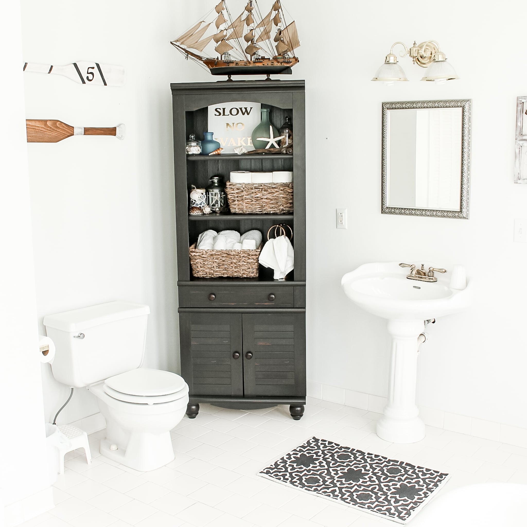 Nautical Themed Bathroom Design - Angie Holden The Country Chic Cottage, image size:2048x2048