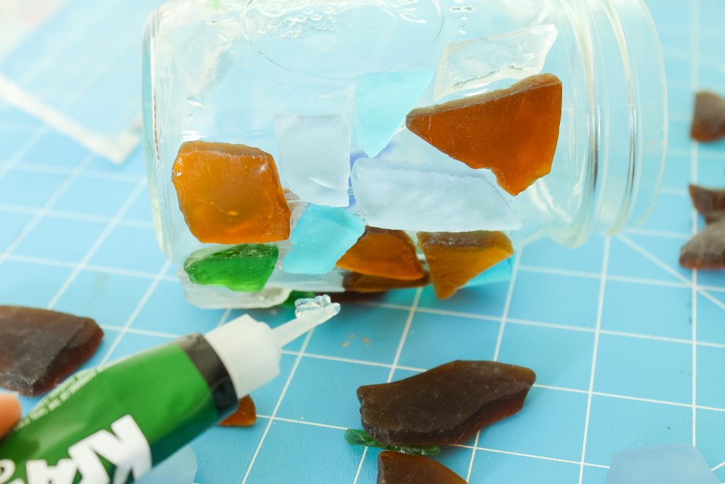 using glue to add glass to a jar