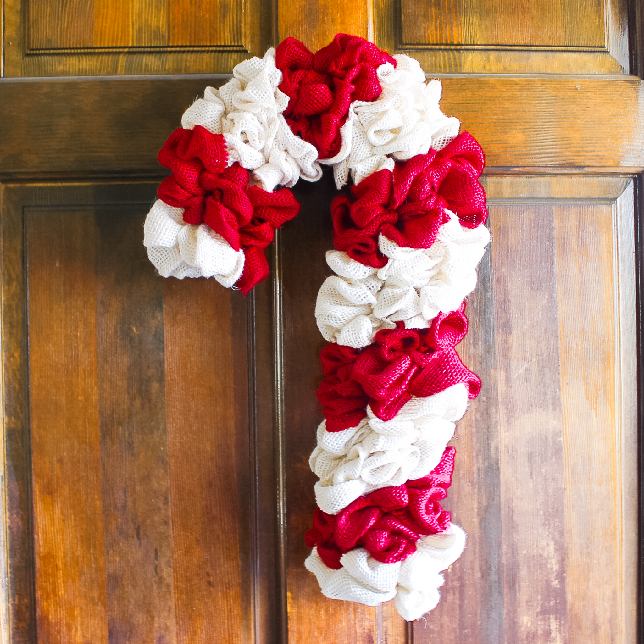 red and white wreath