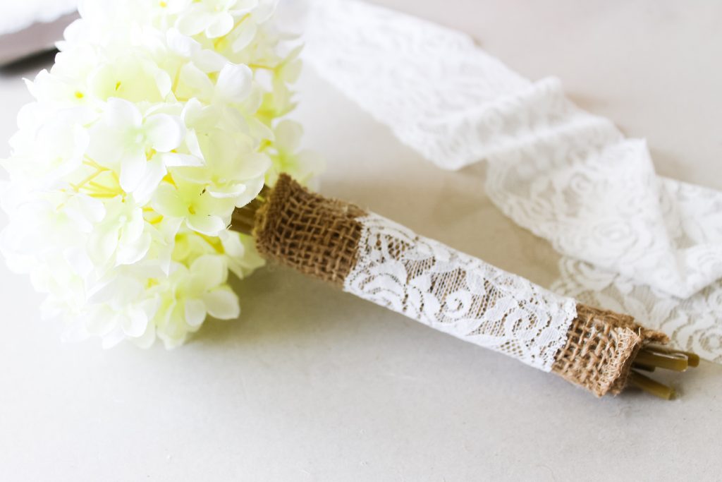 adding lace to burlap
