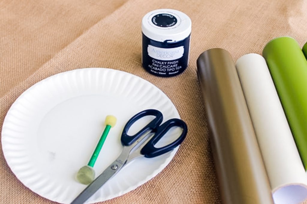using vinyl pieces to make a stencil