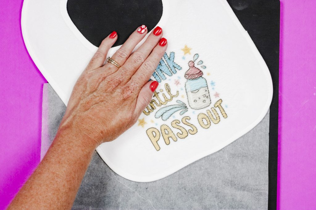 Bib design not smooth.