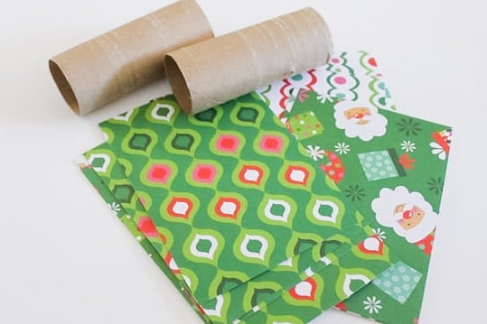 easy christmas advent calendar Toilet paper rolls and scrapbook paper
