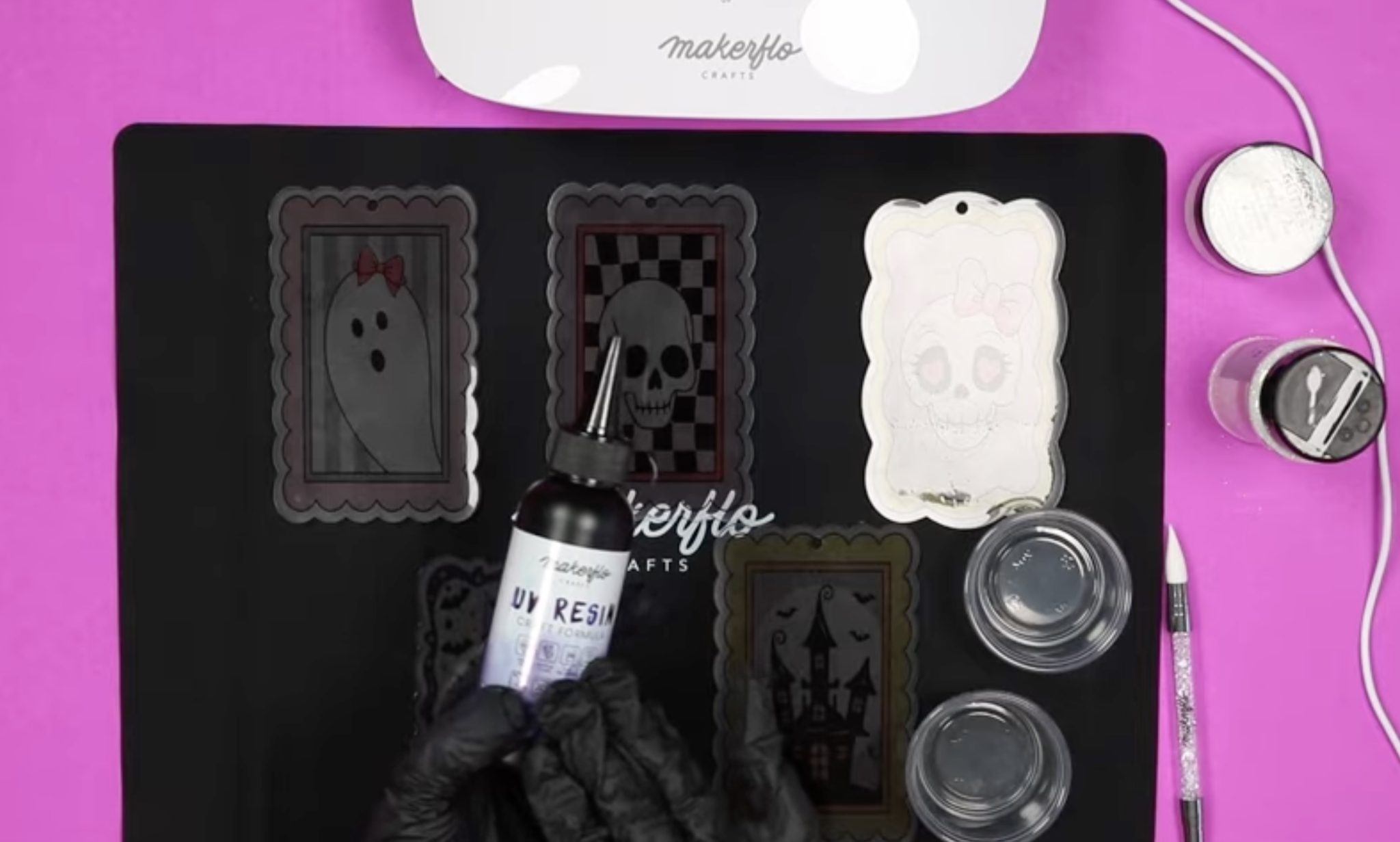 Prep UV Resin to add to bookmarks.