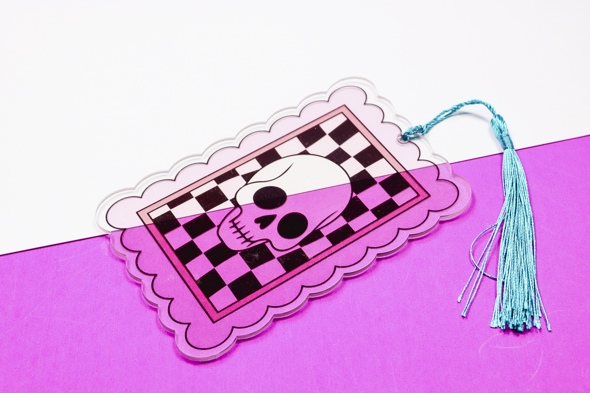 Sublimation bookmark on acrylic with skull.