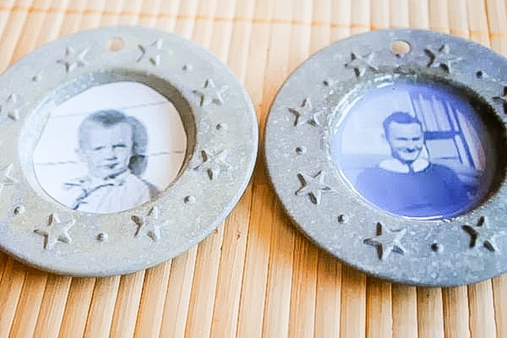 Handmade Gift: Family Tree Ornaments -- show you loved ones that you care this holiday season with some handmade Christmas ornaments. Pictures added to star frames