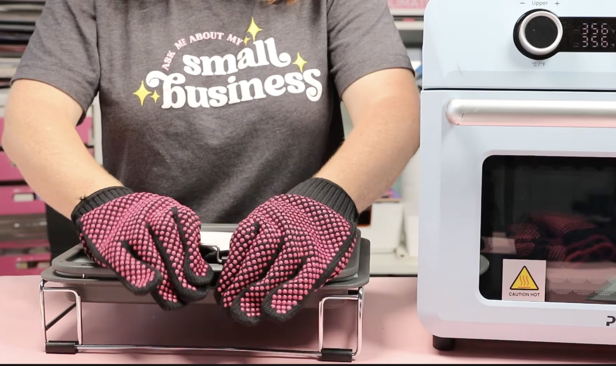 Close vacuum tray tightly.