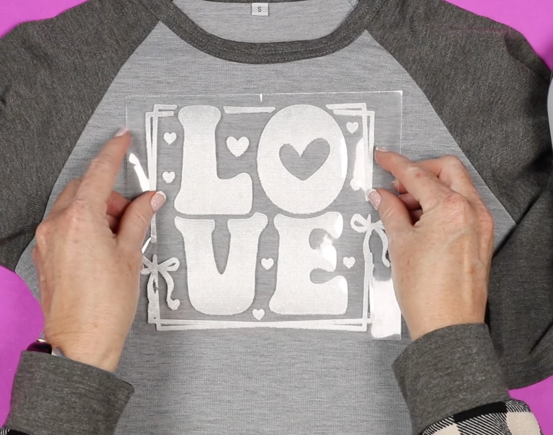 adding love design to a polyester kids shirt