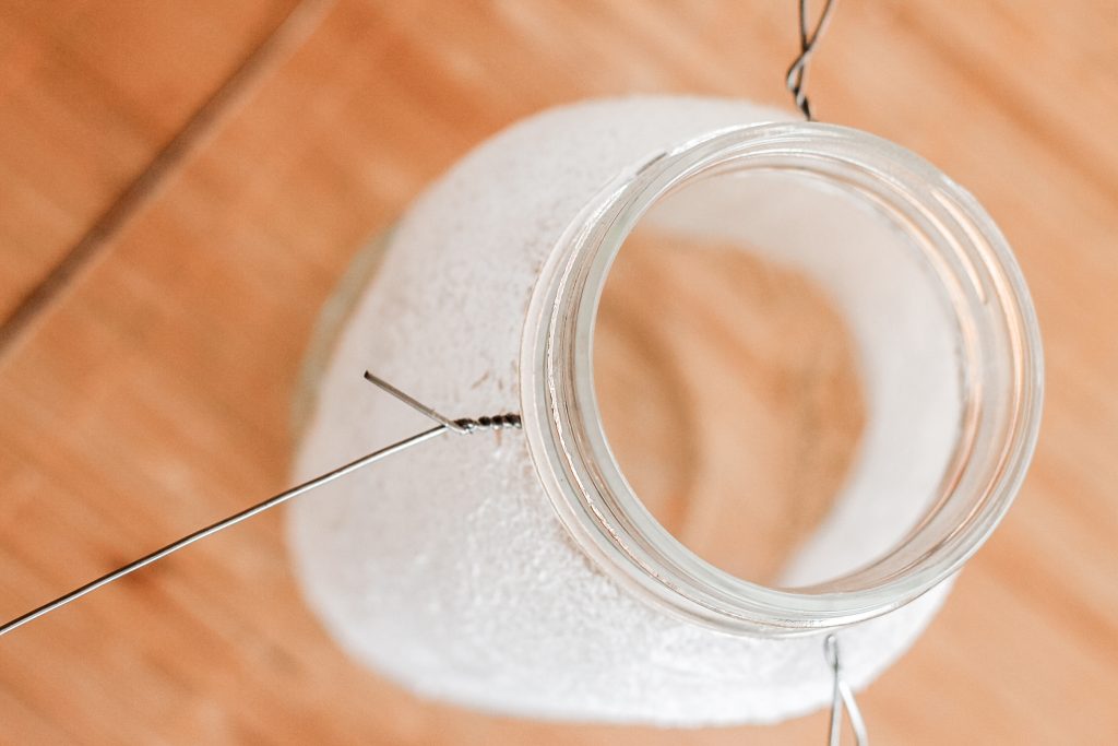 3 point wire on glass jar