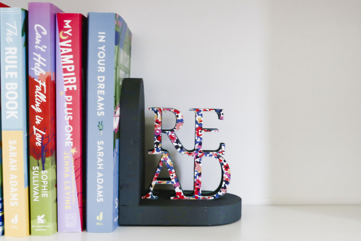 Finished WeCreat Vision Pro wood and acrylic bookend.