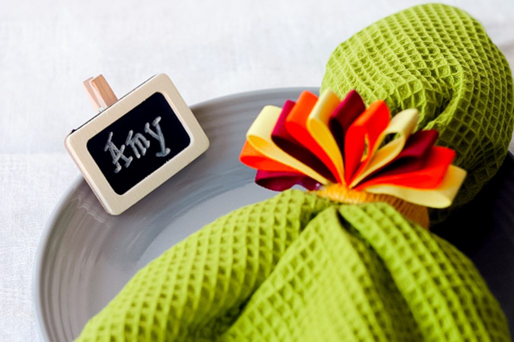 mini chalkboard with a clothespin