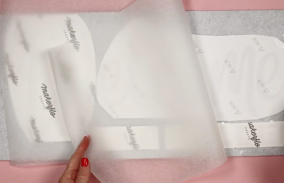 Cover print with protective paper.