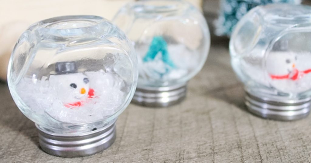 cute waterless snowglobes made from small jars