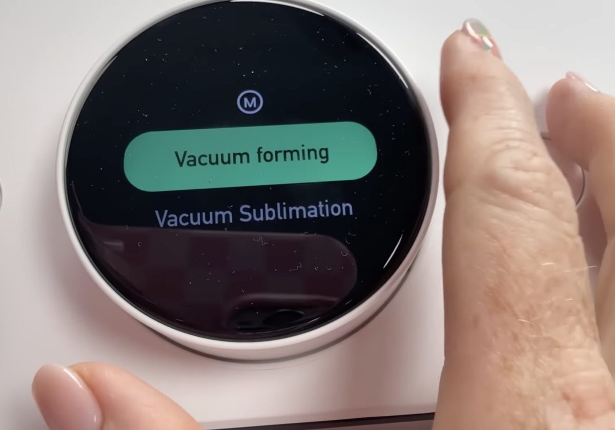 Choose the vacuum forming setting.
