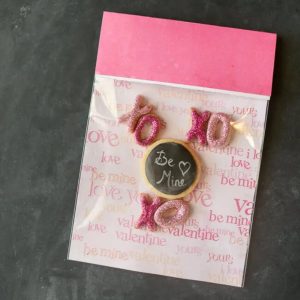 Easy Valentine's Day (or any Holiday) Treat Packaging Tutorial by Tikkido
