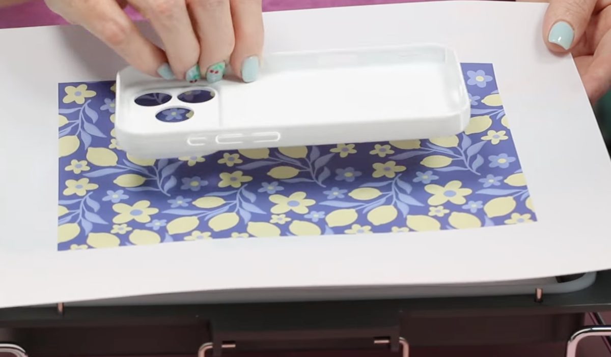 Size comparison of sublimation print and sublimation phone case.