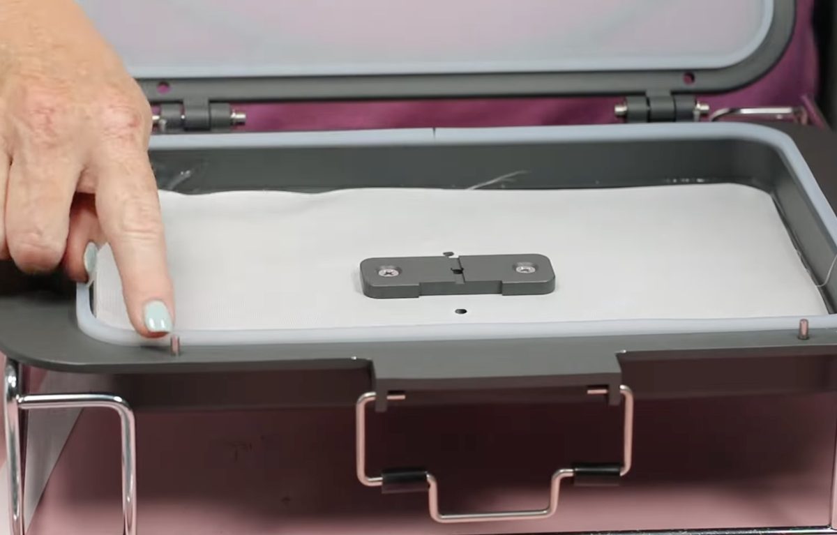 Close up of tray pins.