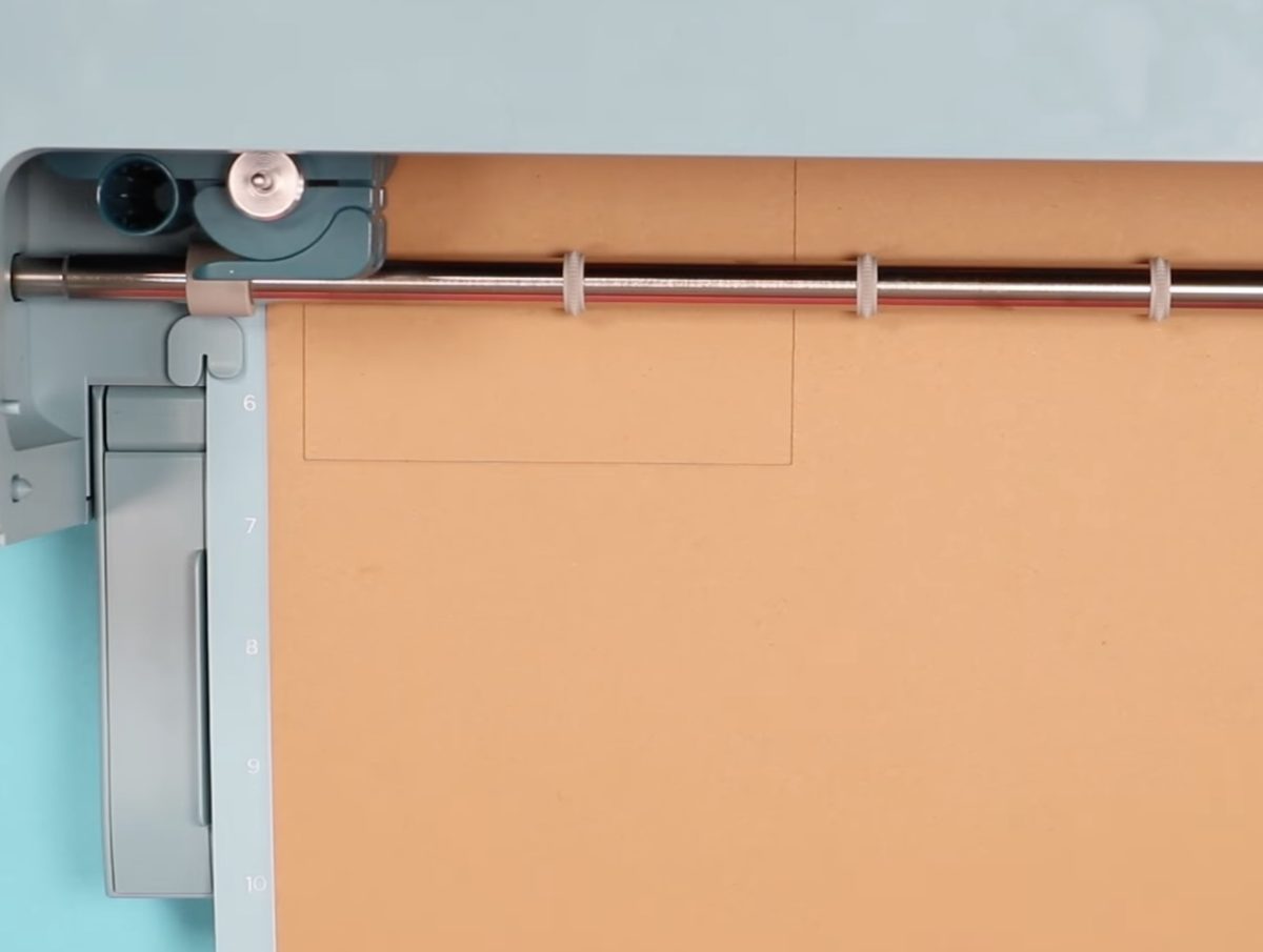 Cut out the kraftboard.