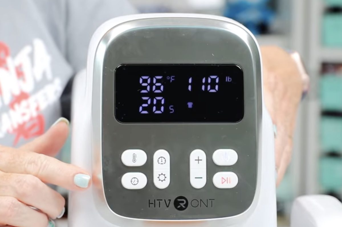 HTVRont A100 heat press display.