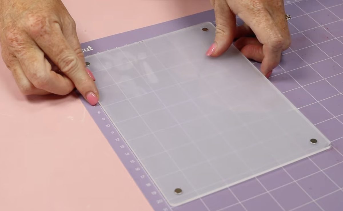 Add acrylic to StrongGrip mat.
