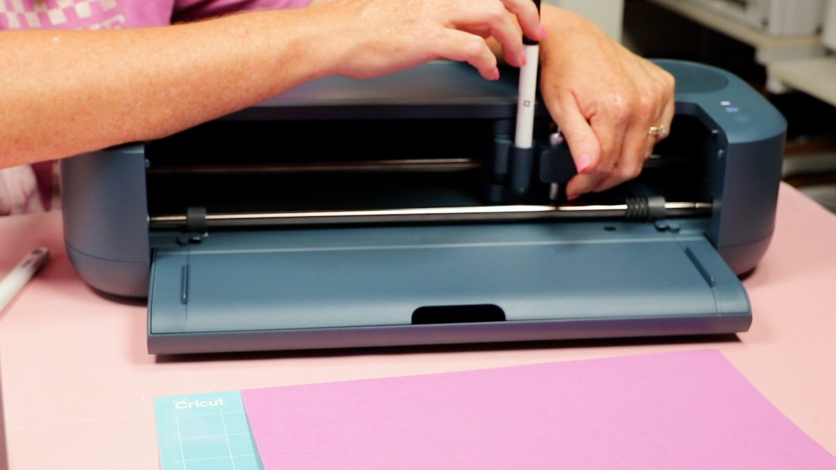 adding pen to cricut maker 5
