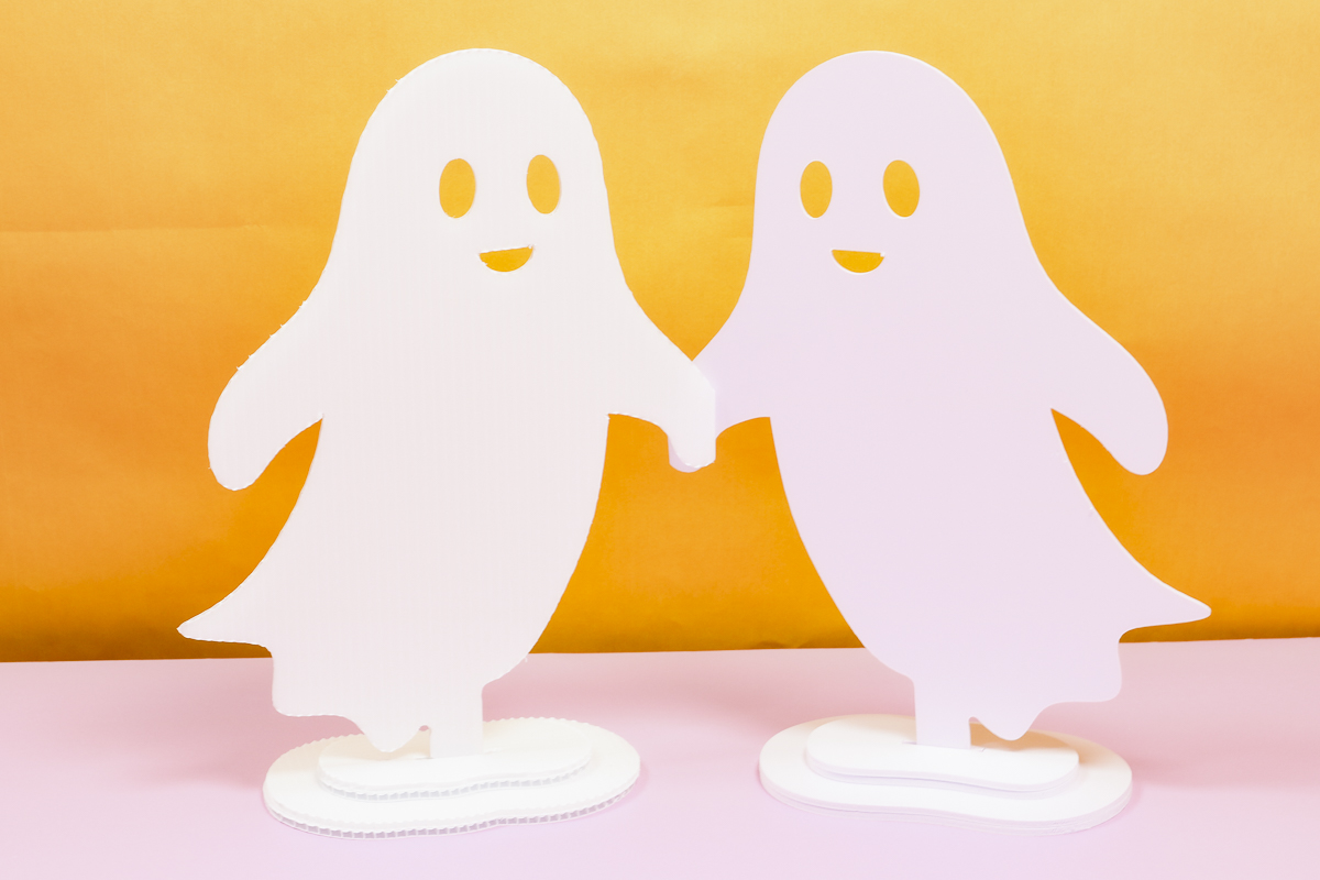 3mm thick foam core board and plastic corrugated board standing ghosts.