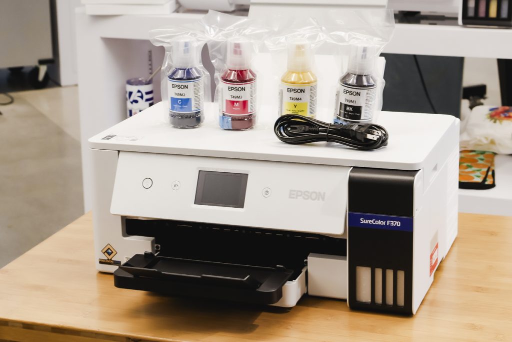 Epson SureColor F370, what's in the box.