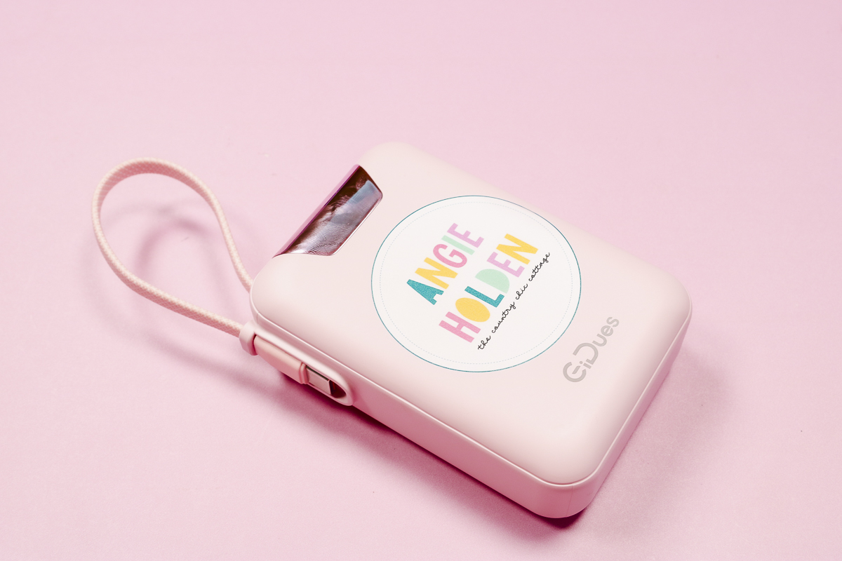 Finished power bank with logo from xTool Omni.