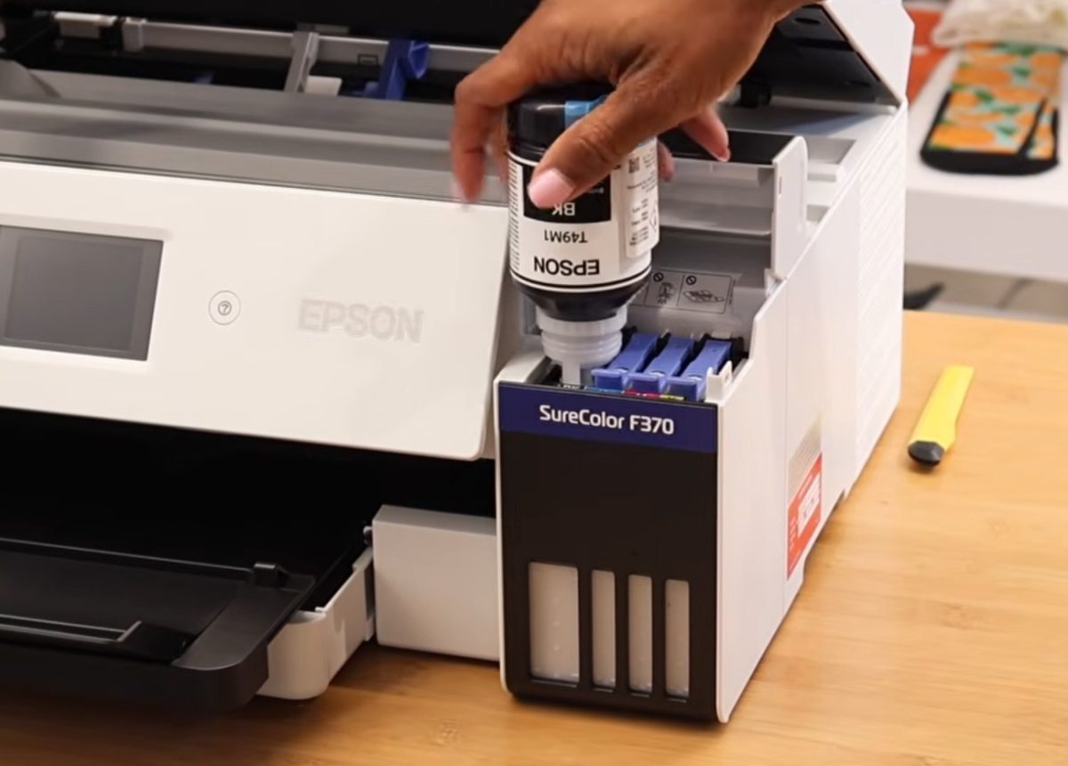 Adding ink to the F370.